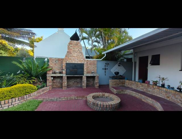 3 BEDROOM TOWNHOUSE FOR SALE IN PROTEA PARK